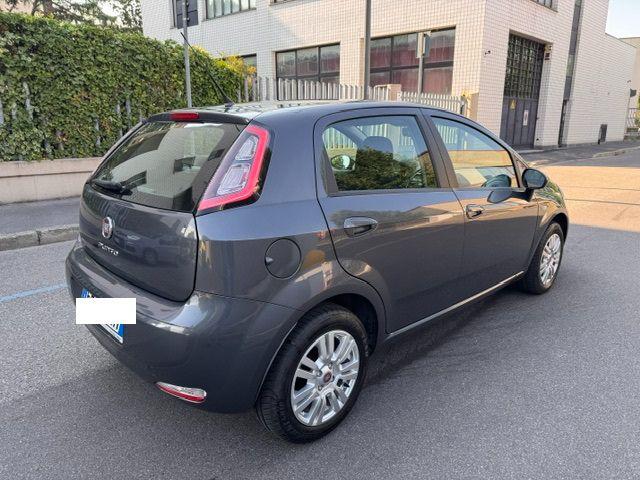 FIAT Punto usata, con Autoradio