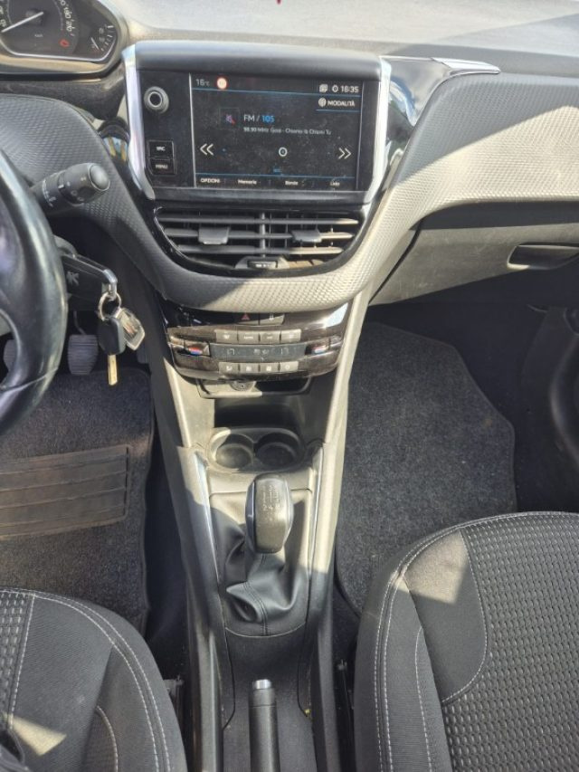 PEUGEOT 208 usata, con Airbag testa