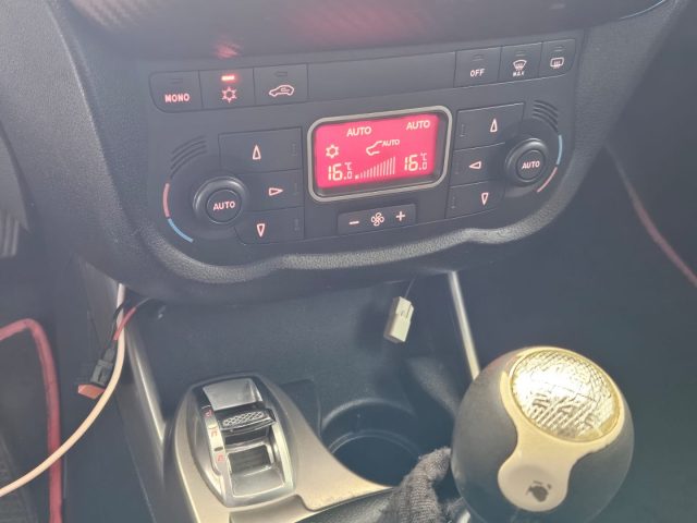 ALFA ROMEO MiTo usata, con Controllo automatico clima