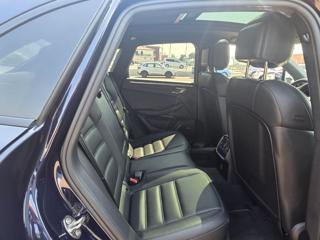 PORSCHE Macan usata, con Park Distance Control