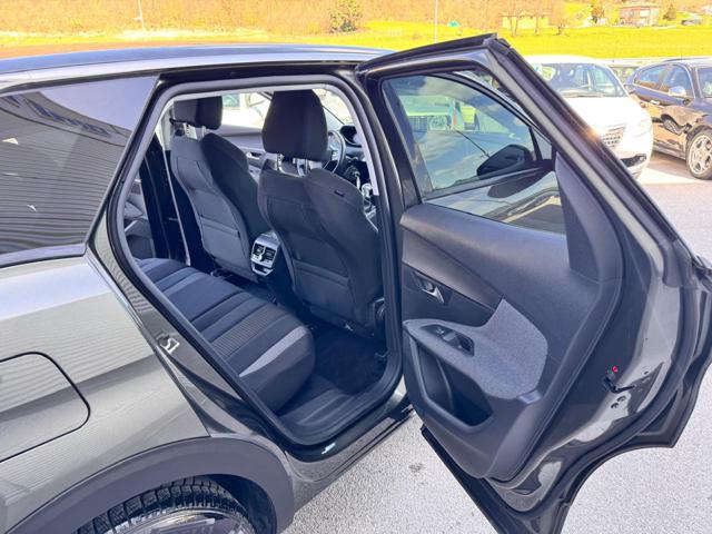 PEUGEOT 3008 usata, con USB