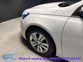 PEUGEOT 308 usata, con Touch screen