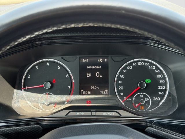 VOLKSWAGEN T-Cross usata 14