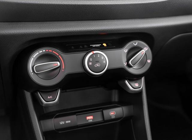 CITROEN C3 Aircross usata, con USB