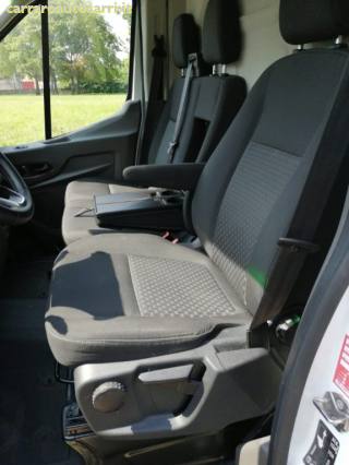 FORD Transit usata, con Autoradio digitale