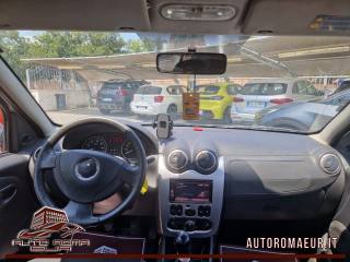 DACIA Sandero usata, con Touch screen