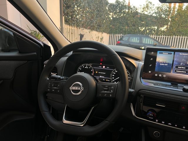 NISSAN Qashqai usata, con USB