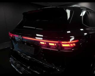 VOLKSWAGEN Tiguan usata, con Sedile posteriore sdoppiato