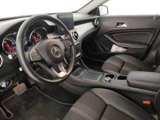 MERCEDES-BENZ GLA 180 usata, con Cerchi in lega