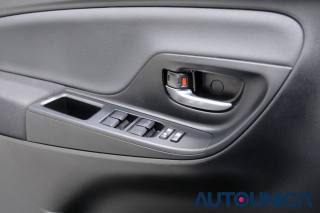 TOYOTA Yaris usata, con Riconoscimento dei segnali stradali