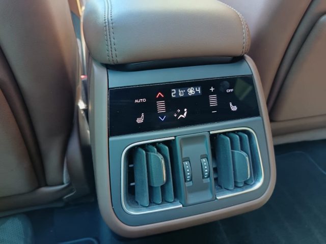 MASERATI Grecale usata, con Fendinebbia
