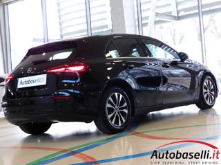 MERCEDES-BENZ A 180 usata, con Specchietti laterali elettrici
