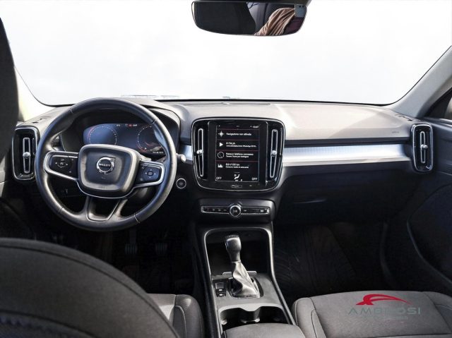 VOLVO XC40 usata 12