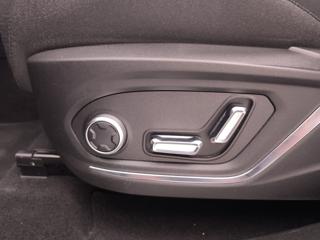 LYNK & CO 01 usata, con USB