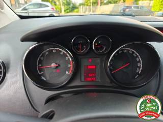 OPEL Meriva usata, con Volante in pelle