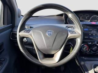 LANCIA Ypsilon usata 12