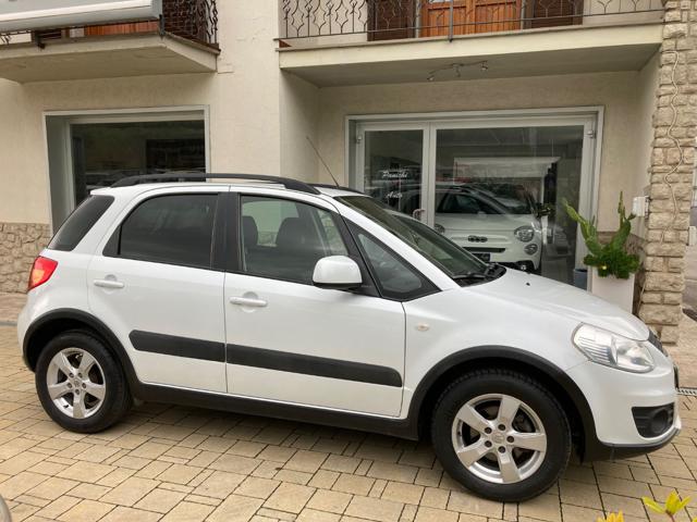 SUZUKI SX4 usata, con Autoradio
