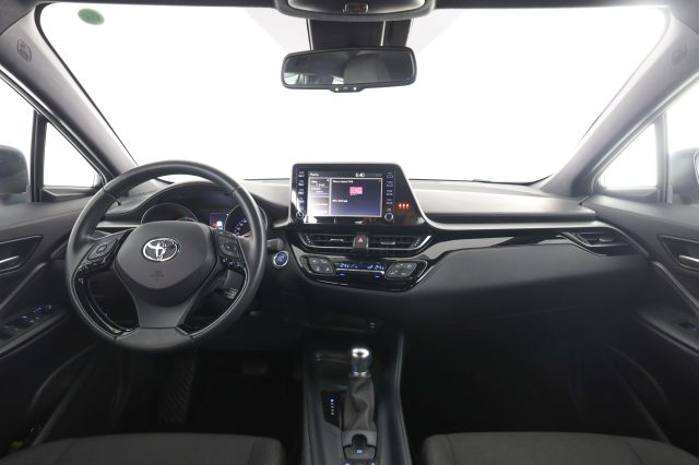 TOYOTA C-HR usata 4