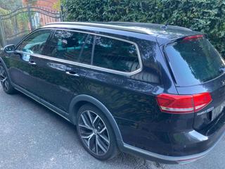 VOLKSWAGEN Passat usata, con Park Distance Control