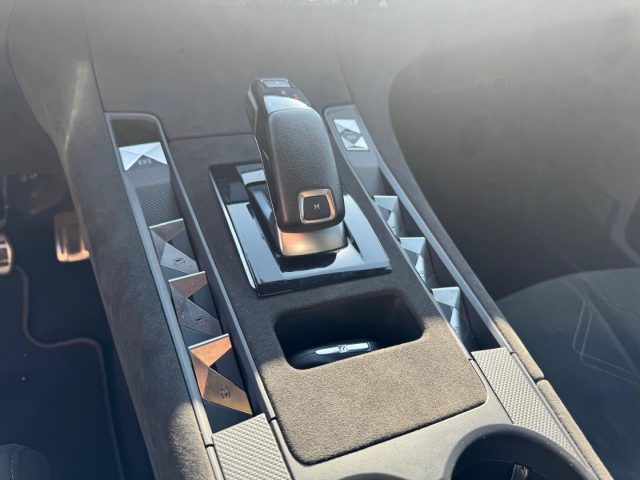 DS AUTOMOBILES DS 7 Crossback usata, con Controllo automatico clima