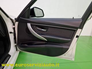 BMW 318 usata, con Fari bi-xeno