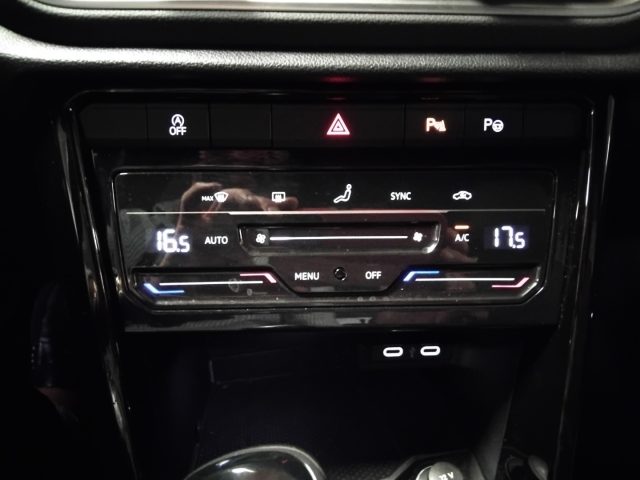 VOLKSWAGEN T-Roc usata, con Autoradio digitale