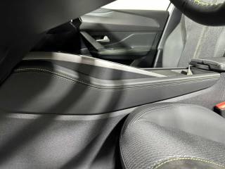 PEUGEOT 308 usata, con Airbag testa
