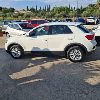 VOLKSWAGEN T-Roc usata, con Autoradio