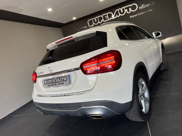 MERCEDES-BENZ GLA 200 usata, con Airbag Passeggero