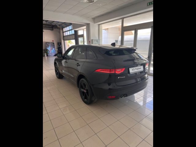 JAGUAR F-Pace usata, con Autoradio