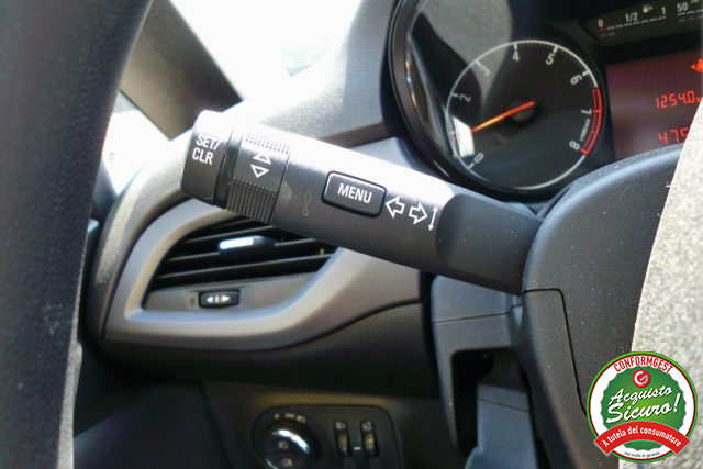 OPEL Corsa usata, con Specchietti laterali elettrici