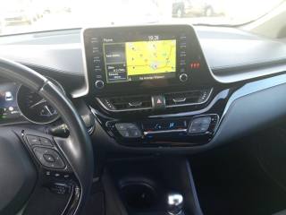 TOYOTA C-HR usata, con Autoradio digitale
