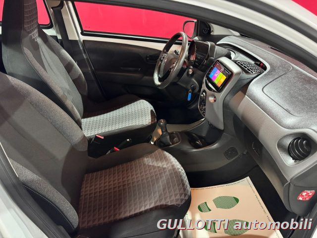 PEUGEOT 108 usata, con Autoradio digitale