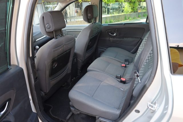 RENAULT Scenic usata 52