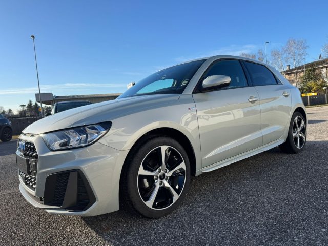 AUDI A1 usata, con Autoradio