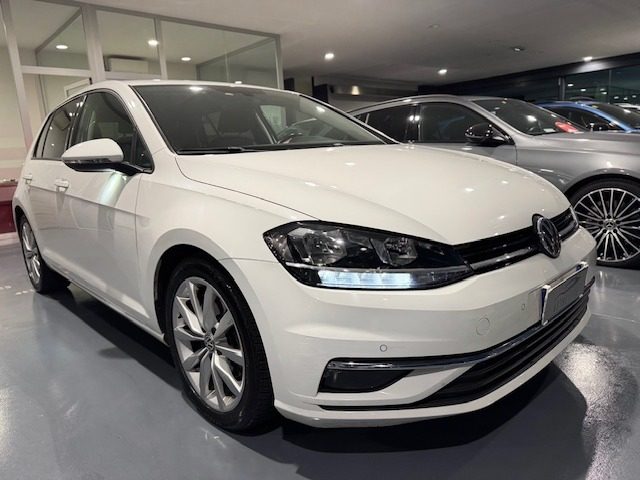 VOLKSWAGEN Golf usata, con Airbag laterali