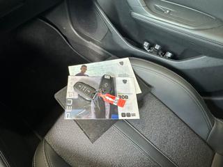 PEUGEOT 308 usata, con Sedile posteriore sdoppiato