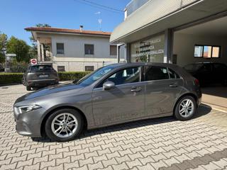 MERCEDES-BENZ A 180 Automatic Business Extra