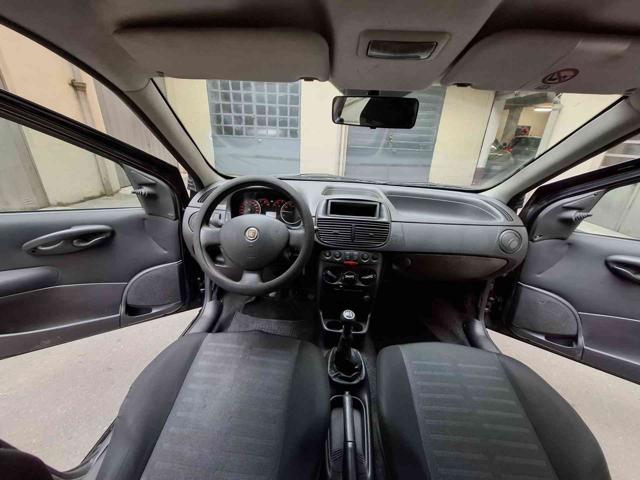 FIAT Punto usata 11
