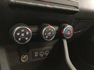 RENAULT Clio usata 21