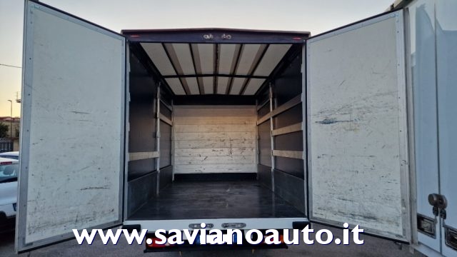 NISSAN usata 4