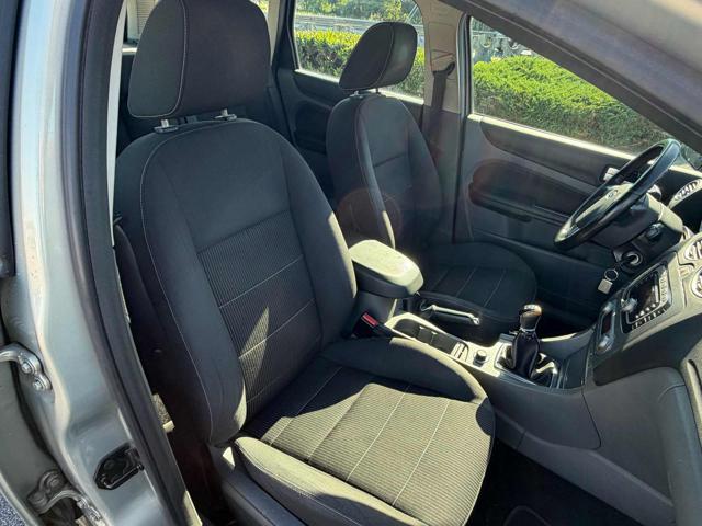 FORD Focus usata, con Bluetooth