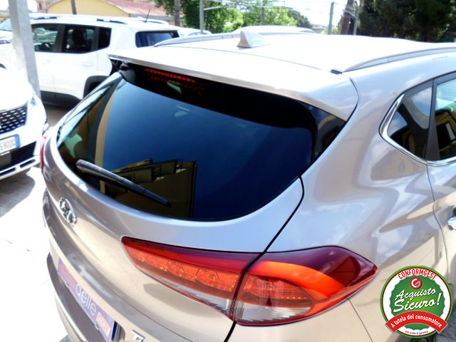 HYUNDAI Tucson usata, con Airbag testa