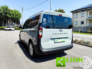 FORD Tourneo Courier usata, con ESP