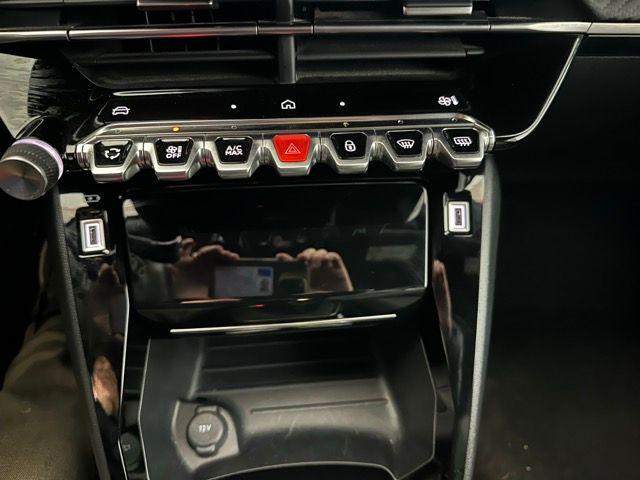 PEUGEOT 2008 usata, con Climatizzatore