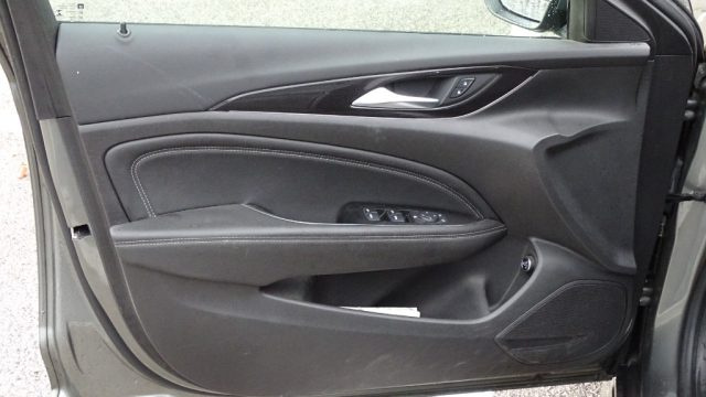OPEL Insignia usata, con Pacchetto sportivo
