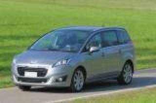 PEUGEOT 5008 BlueHDi 120 7 posti