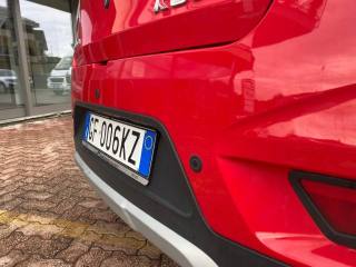 MAHINDRA KUV100 usata, con Autoradio