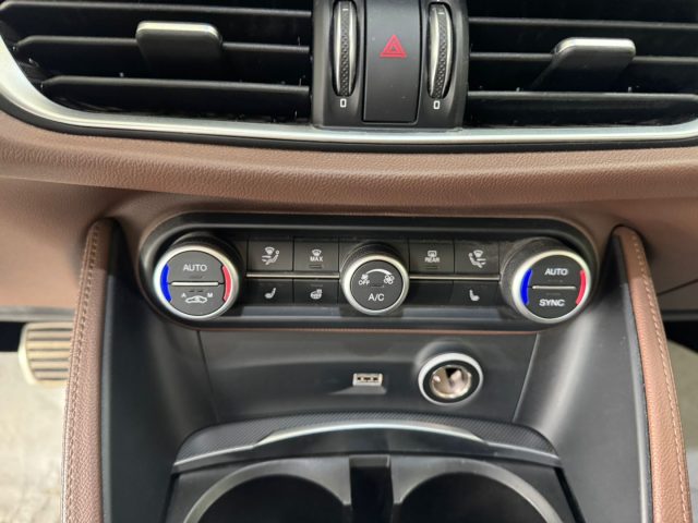 ALFA ROMEO Stelvio usata, con Interni in pelle