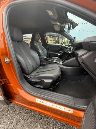 PEUGEOT 2008 usata 26